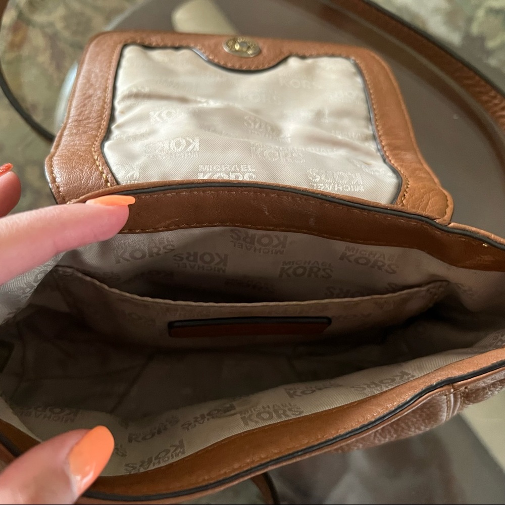 Michael Kors Cross Body Bag ($15 Bundle) - Picture 6 of 6